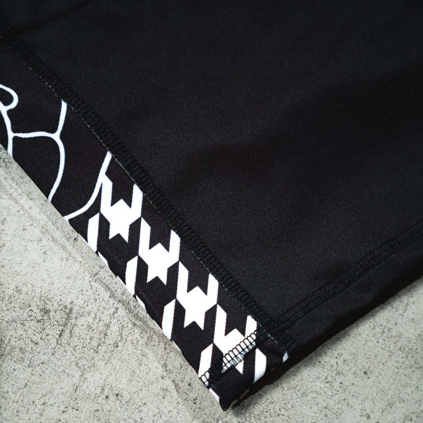 Black Rose Rash Guard